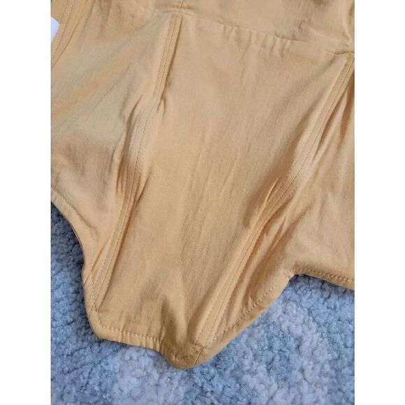 HOUSE OF CB Flavia Sculpting Corset Top S and Skirt XS, Yellow - Picture 9 of 12